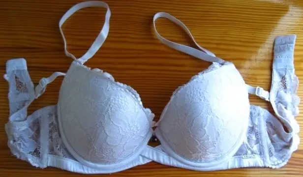 Бюстгальтер плотный белый гипюр по верху, 2 75в, бретели, косточки
