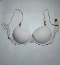 Бюстгальтер 75в 2 плотный бежевый нюд пуш ап ладони гладкий