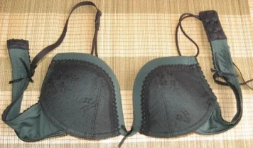 Бюстгальтер  70в 1.5 плотный черный зеленый. гипюр кружево