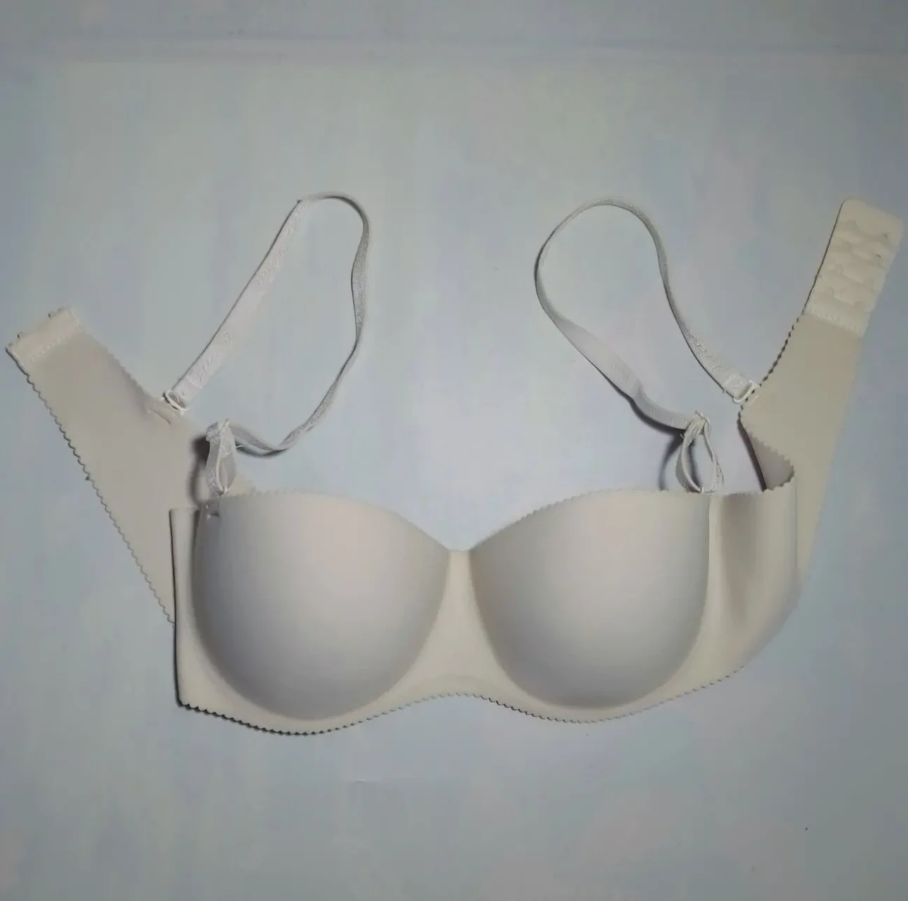 Бюстгальтер 75в нюд бежевый бесшовный, съемные бретели, анжелика