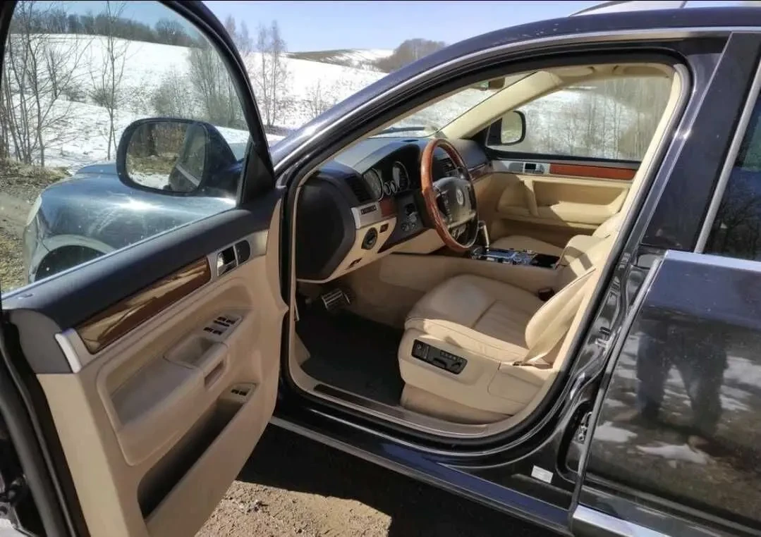 Volkswagen Touareg Для військових 9