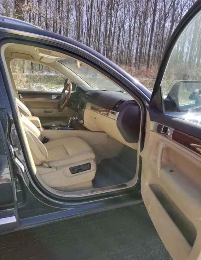 Volkswagen Touareg Для військових 7