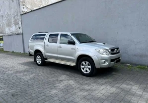 Toyota Hilux 3.0 D-4D SR5