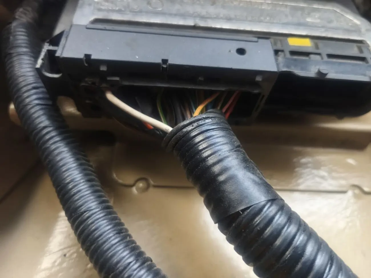 Блок керування двигуном газель 2