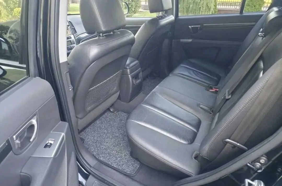 Hyundai Santa Fe для військових 8