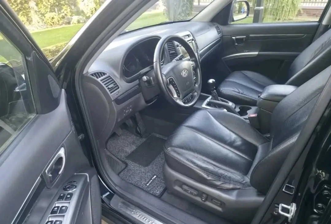 Hyundai Santa Fe для військових 7