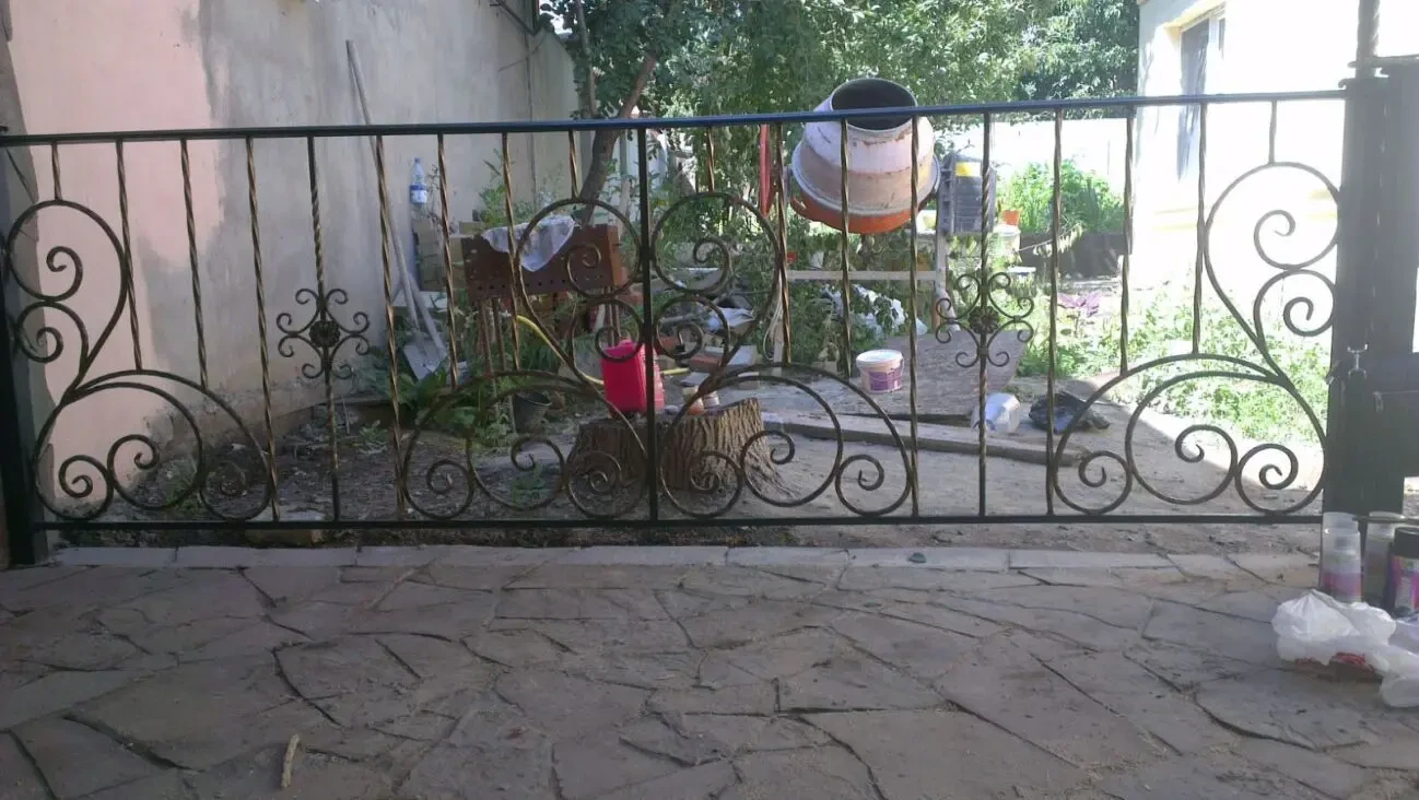 Ворота и заборы с художественной ковкой, откатные и распашные. 8