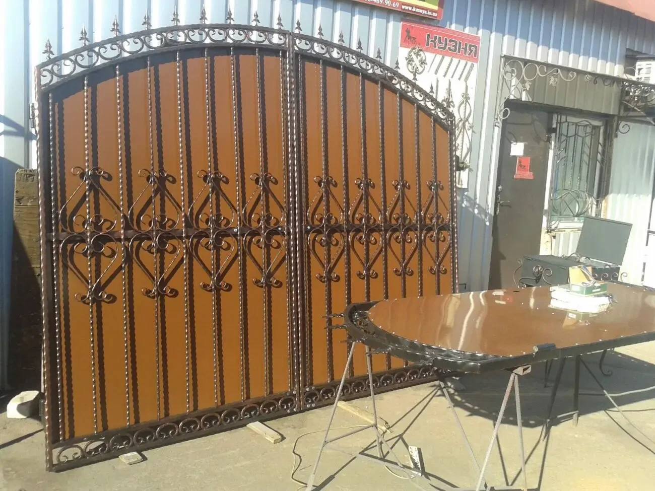 Ворота и заборы с художественной ковкой, откатные и распашные. 5