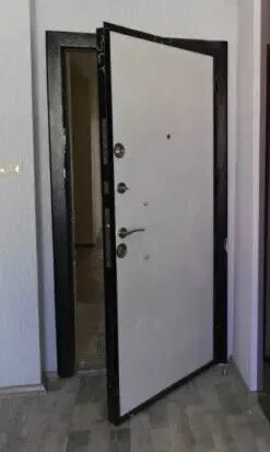 Двери входные стальные в квартиру. Любой размер, дизайн, фурнитура. 8