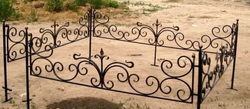 Сварные и кованые оградки, кресты, столы, лавки на кладбище. 8