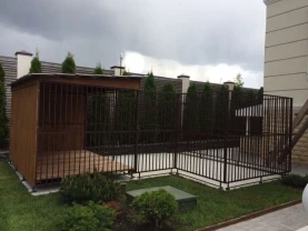 Вольеры, клетки, загородки, модули, боксы, манежи для животных.