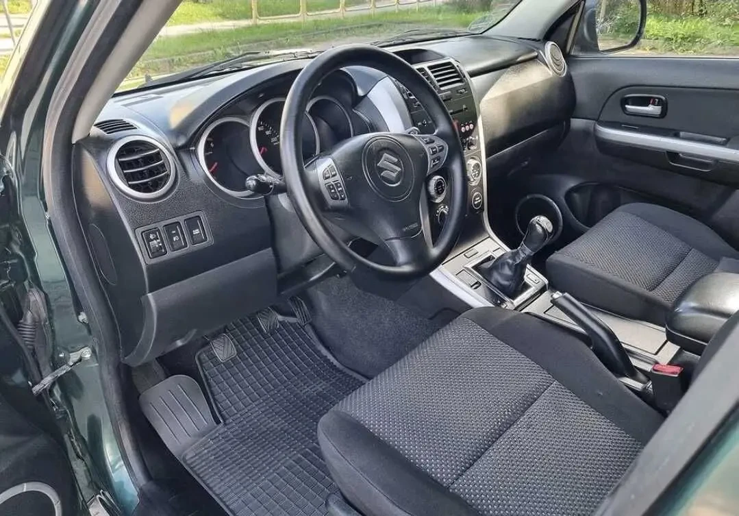 Suzuki Grand Vitara 6