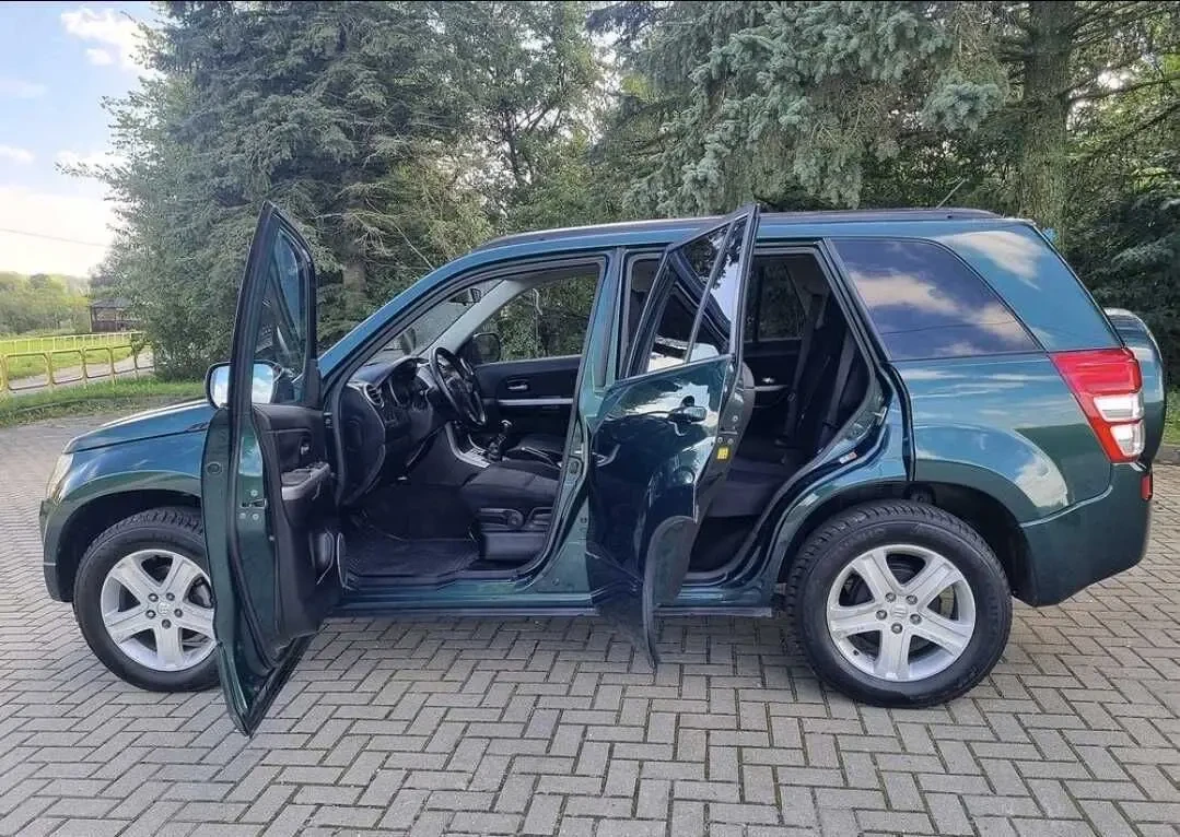 Suzuki Grand Vitara 10