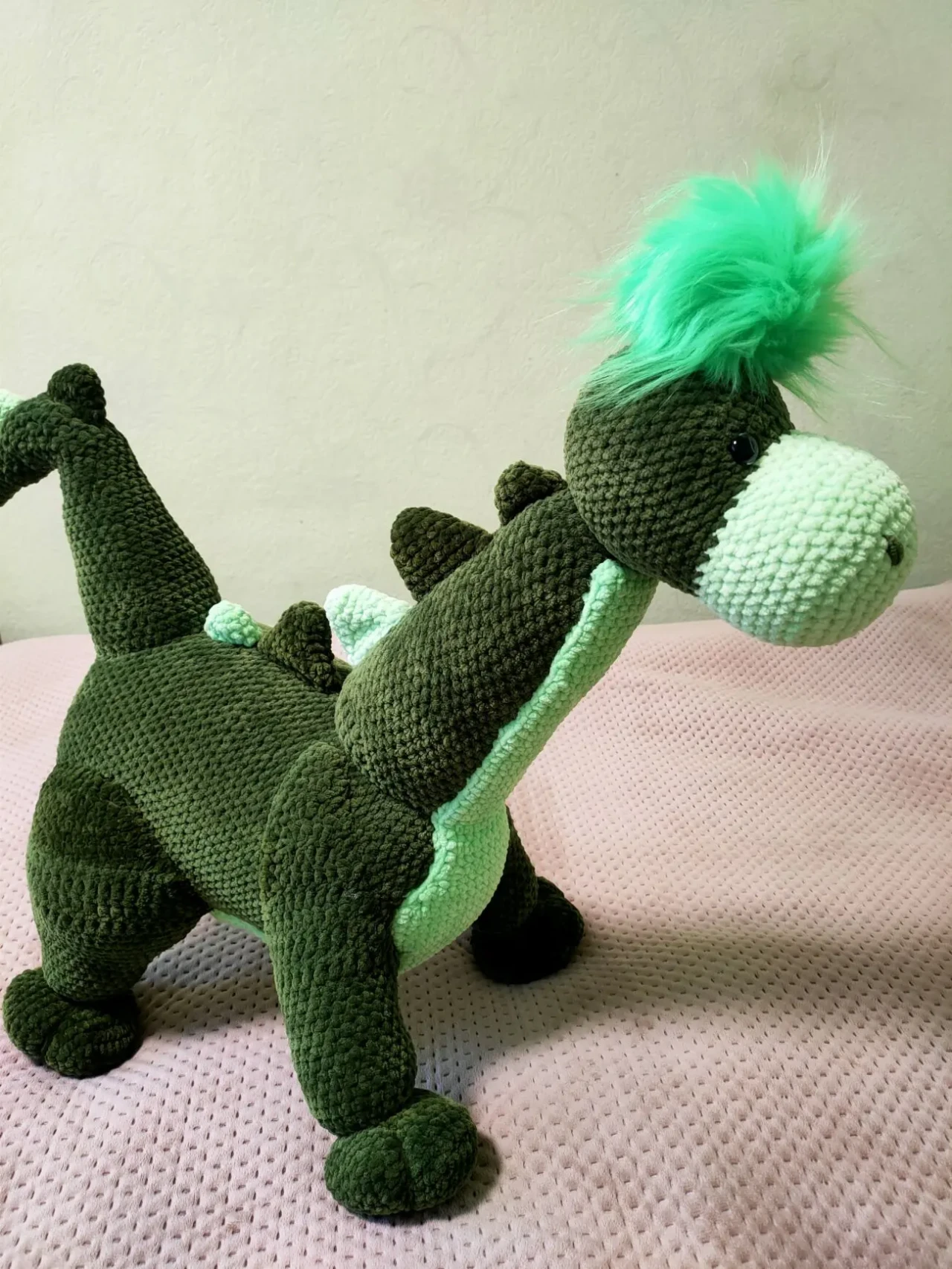 іграшка вязана зелена дракон