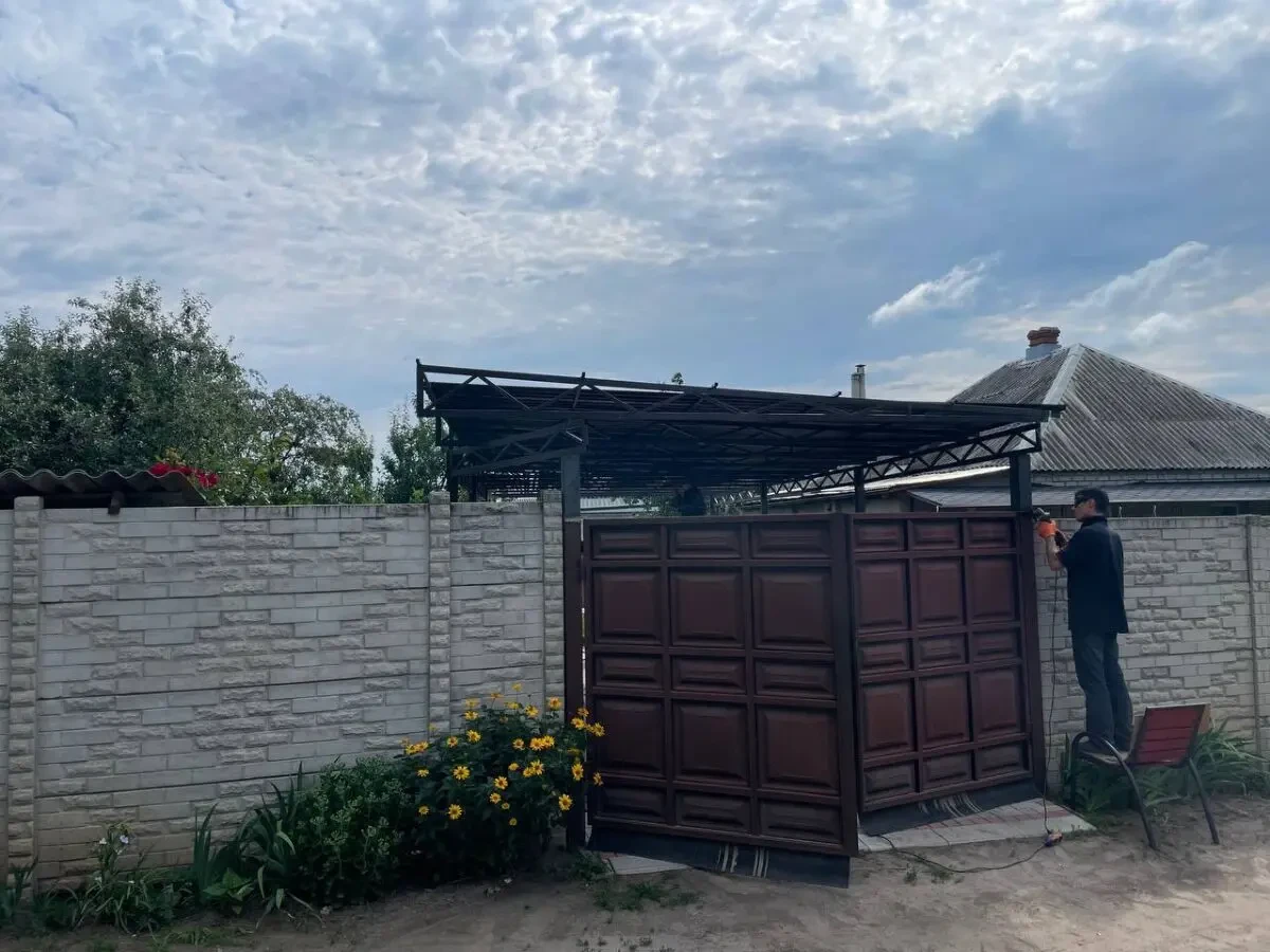 В'їзні, вуличні ворота для дому та дачі, автоматичні та звичайні. 7