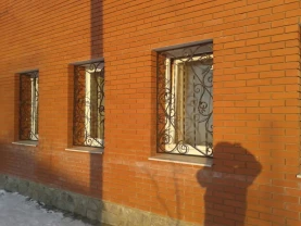 Ґрати зварені на вікна, двері, балкон. Під ключ. Будь-якої складності.