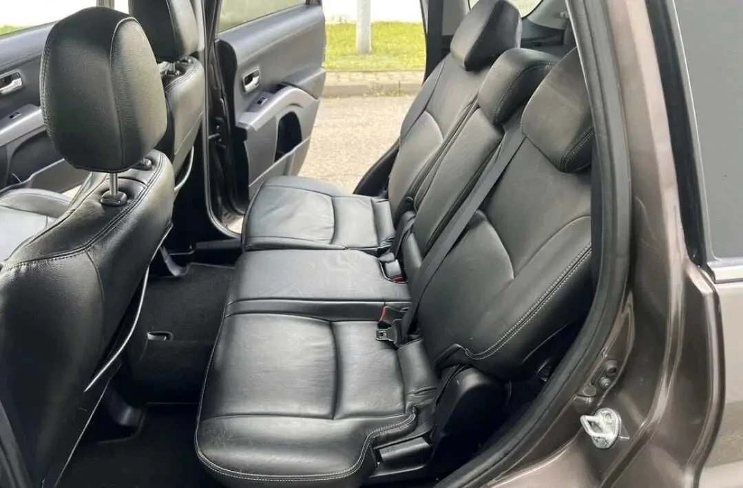 Mitsubishi Outlander 2.0 DI-D 8