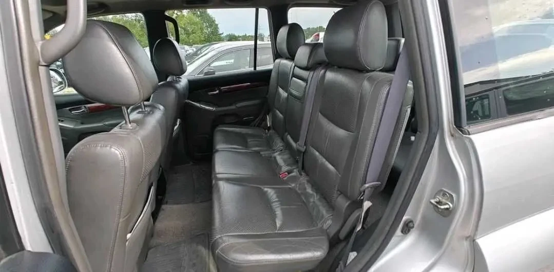 Toyota Land Cruiser Prado 120 5