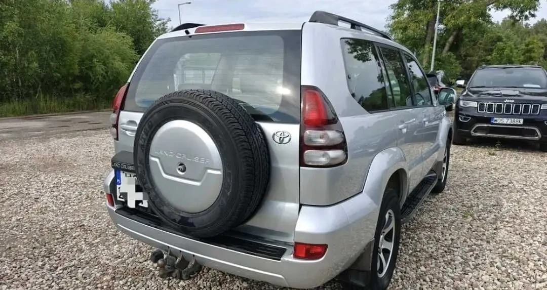 Toyota Land Cruiser Prado 120 3