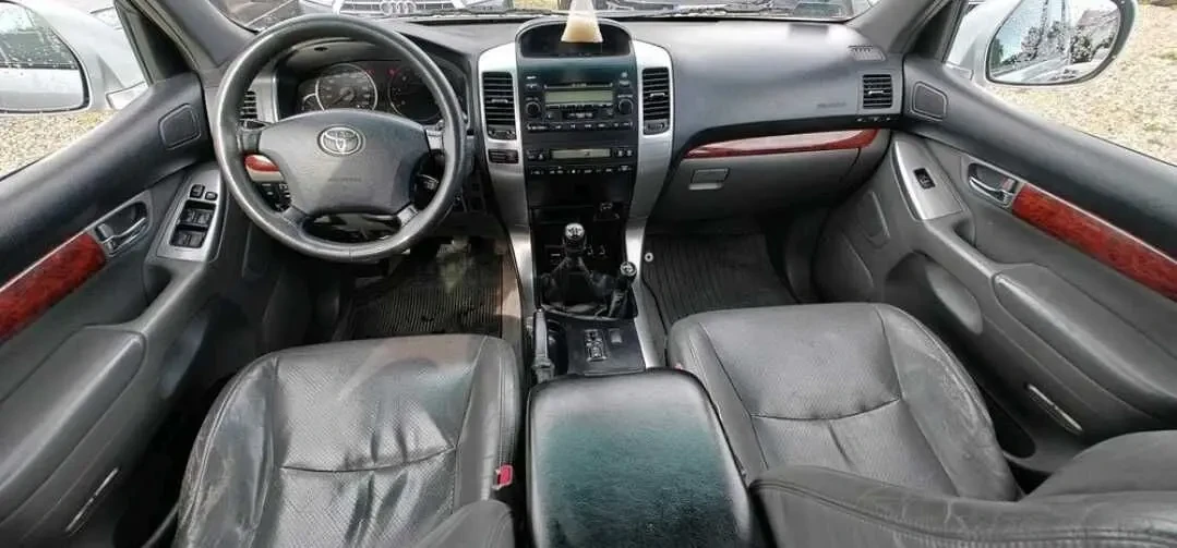 Toyota Land Cruiser Prado 120 4