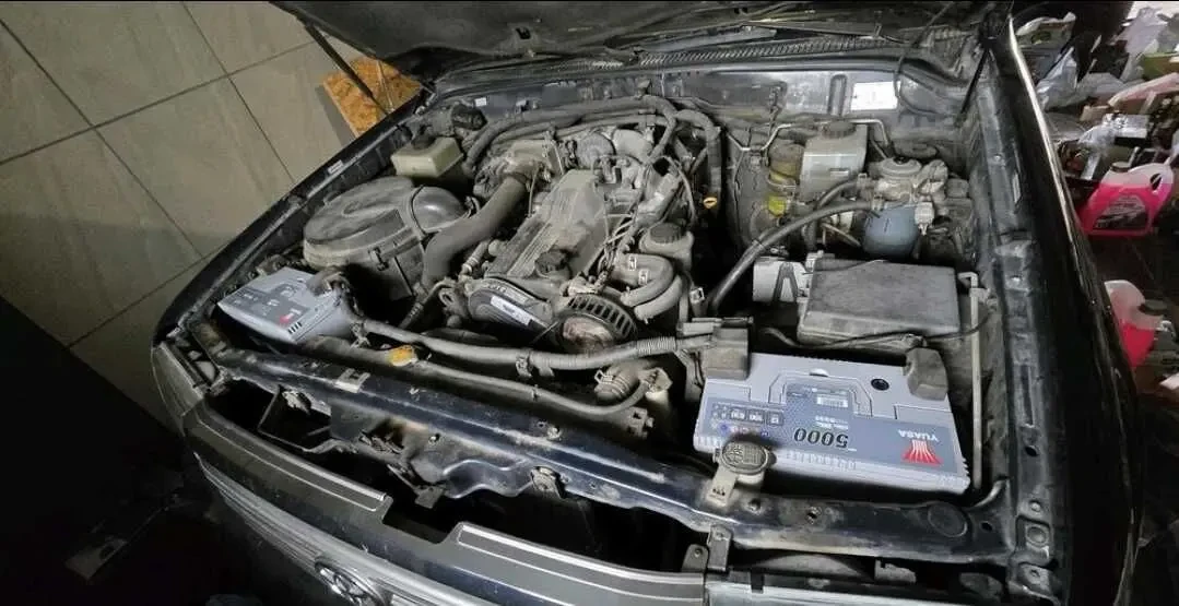 Toyota Land Cruser 100 Executive 7