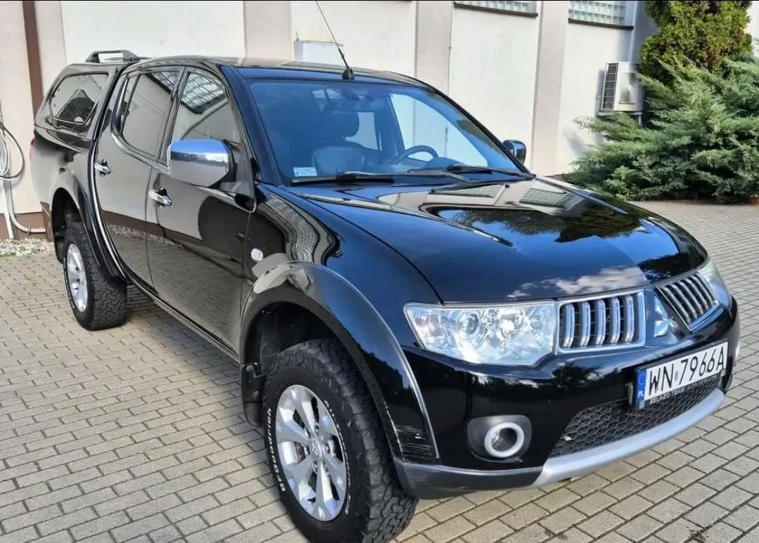 Mitsubishi L200 пікап для військових