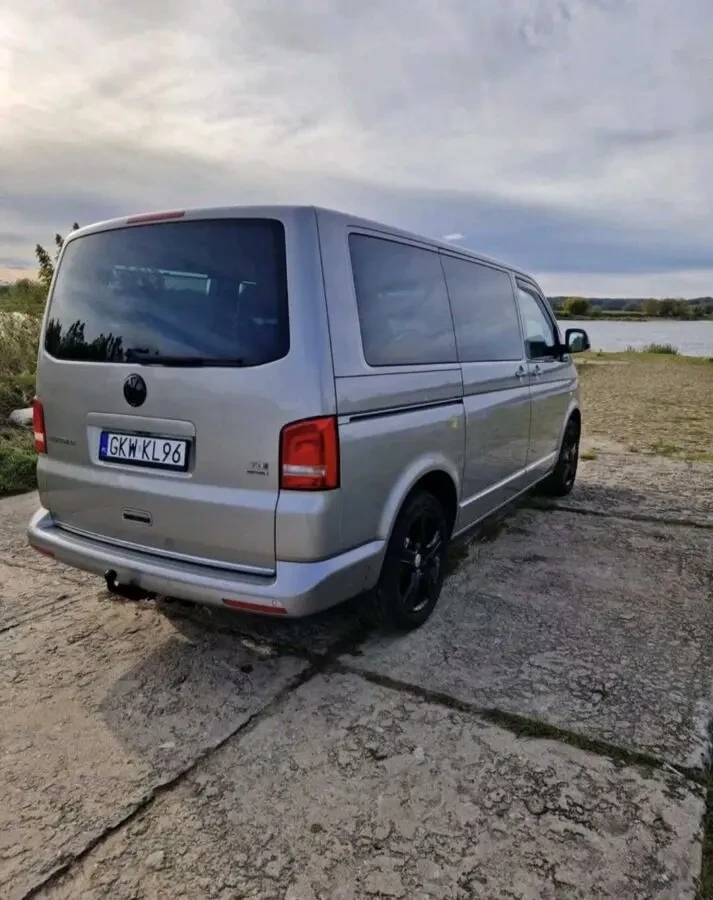 Volkswagen Multivan 2.0 TDI 5