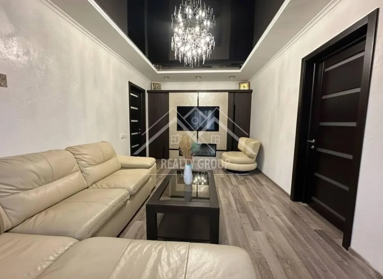 Продаж 3к квартири з автономним опаленням на Сонячному 4