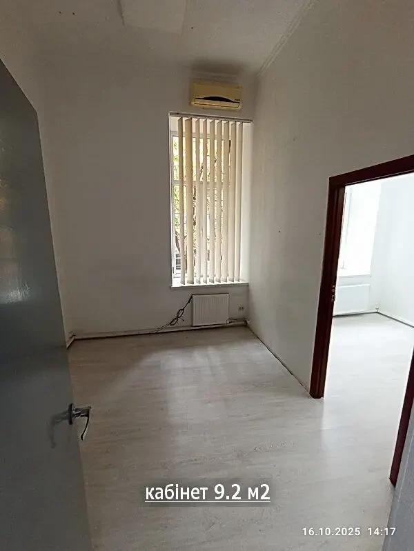 Аренда офиса 75 м2, метро Театральная, Богдана Хмельницкого 10, Центр 3