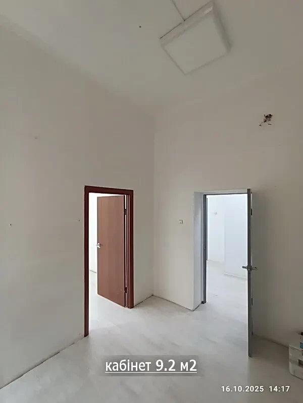 Аренда офиса 75 м2, метро Театральная, Богдана Хмельницкого 10, Центр 4