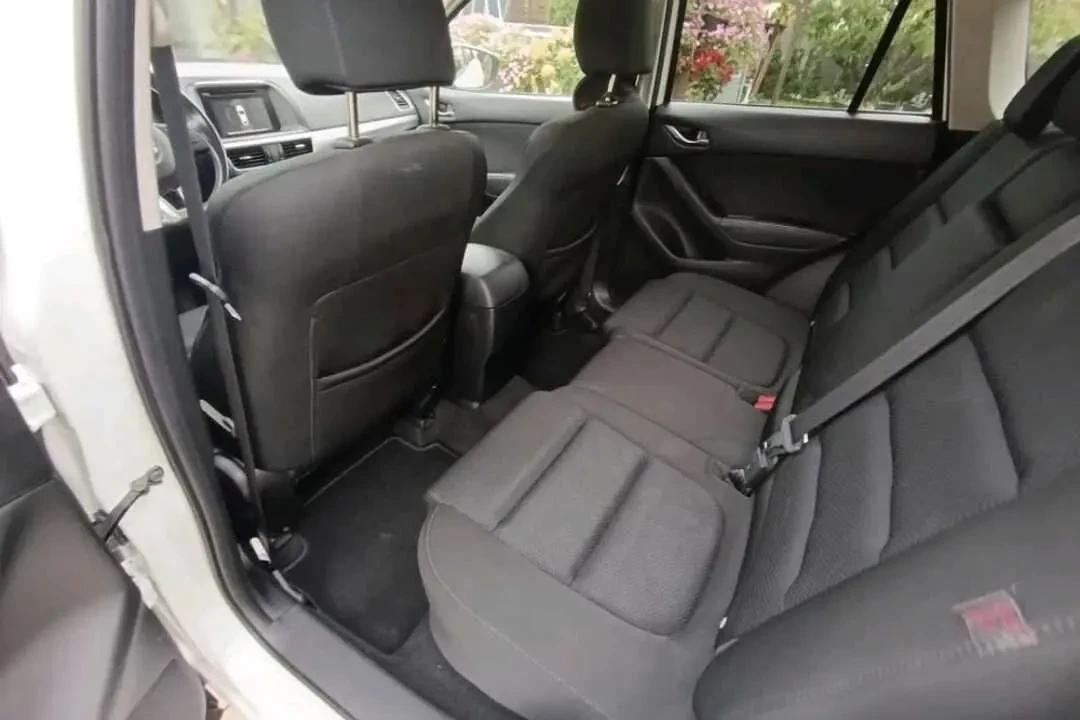 Mazda XC-5 для військових 6