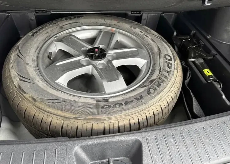 Продам Авто Kia Sportage 9