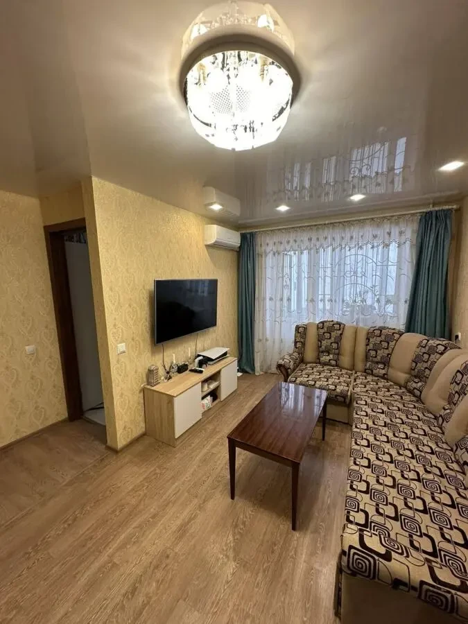Здам 2к Січових Стрільців, також є інші варіанти 9