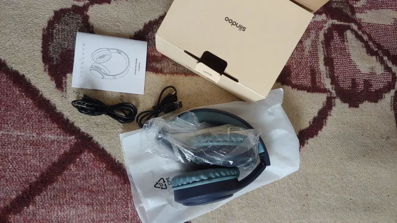 Наушники Siindoo Bluetooth Отличный звук Сочный бас складные новые 9