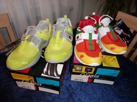 Кроссовки женские