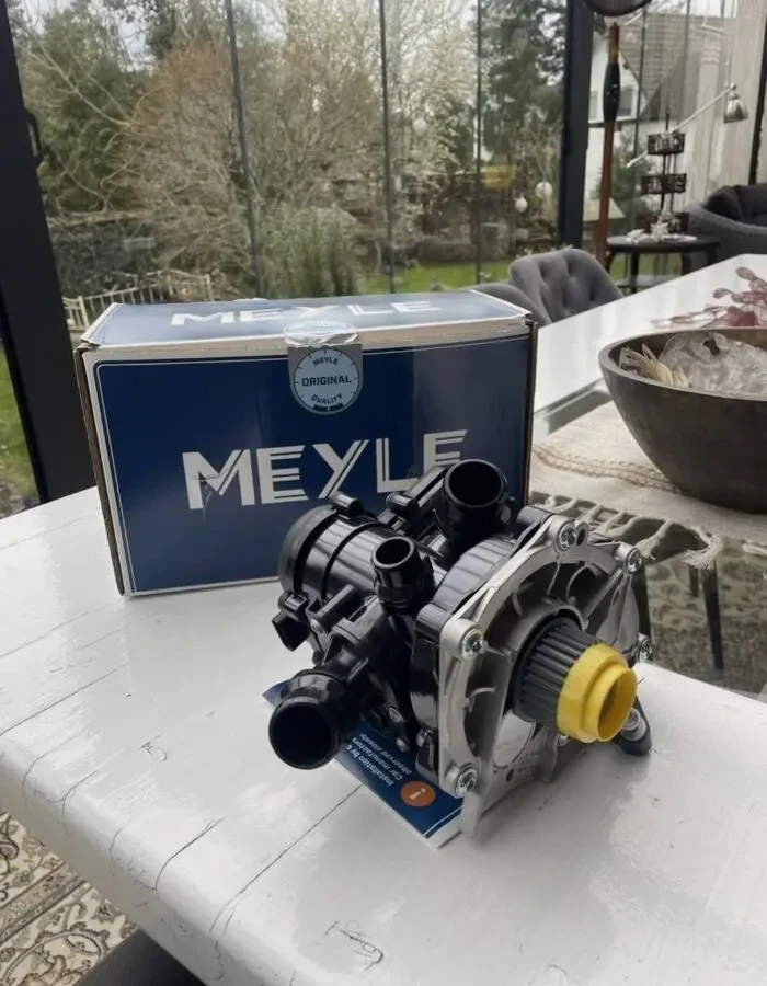 Водяний насос MEYLE 1132200033 з термостатом, комплект, Німеччина