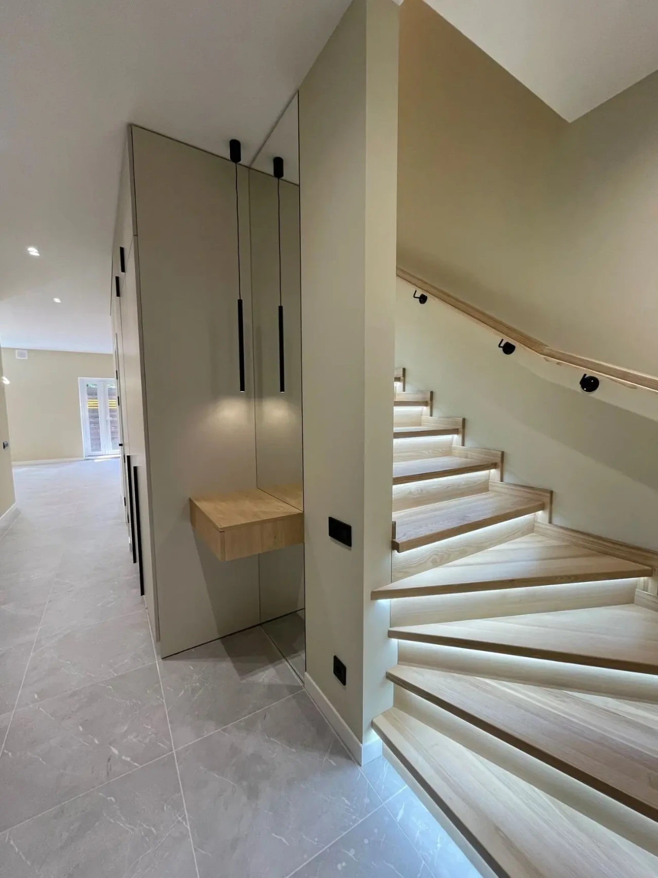 Сучасний таунхаус в Ірпені біля лісу СЕРТИФІКАТ 5