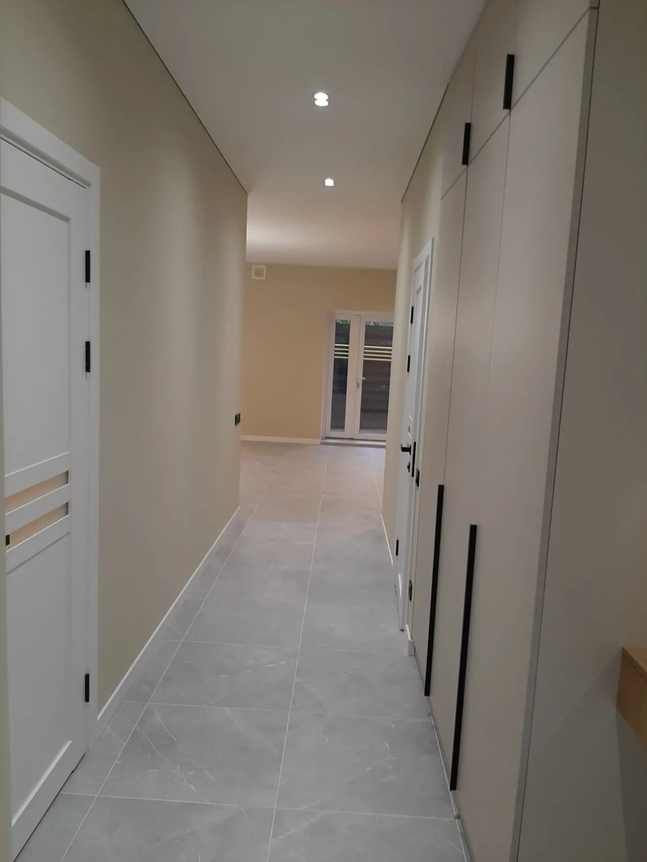 Сучасний таунхаус в Ірпені біля лісу СЕРТИФІКАТ 3