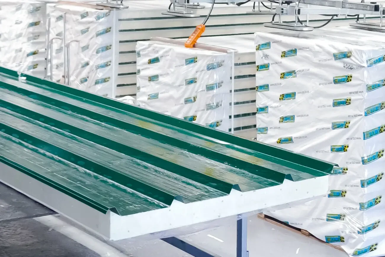 Сендвіч-панелі покрівельні з утеплювачем PIR (ПІР) та PUR (ПУР) 3