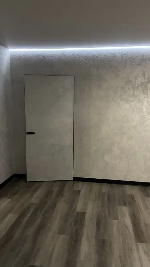 Ремонт квартир та будинків , укладка плитки , фарбування стін 2