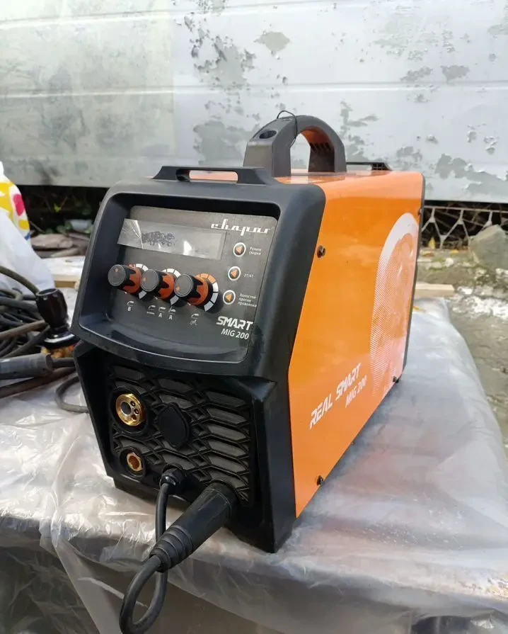 Сварочный полуавтомат  real SMART mig 200 бу