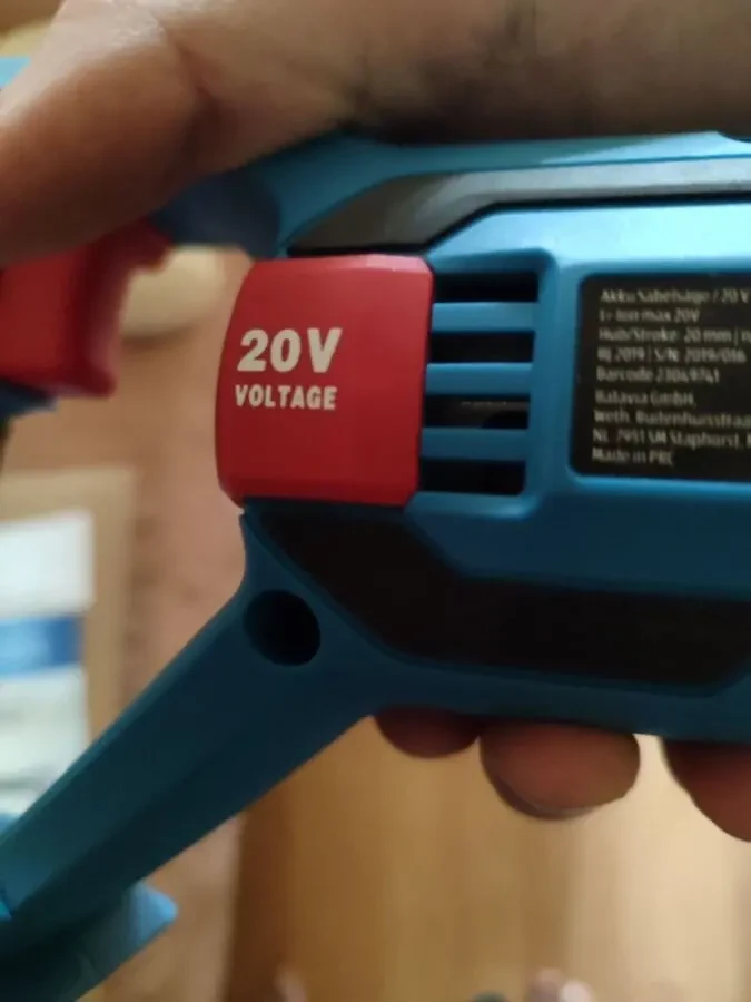 Акумуляторна шабельна пилка Ferrex 20V. Нова. Без батареї. 3