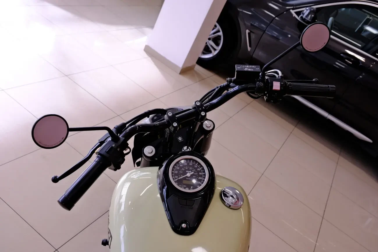 Suzuki Boulevard C50 6