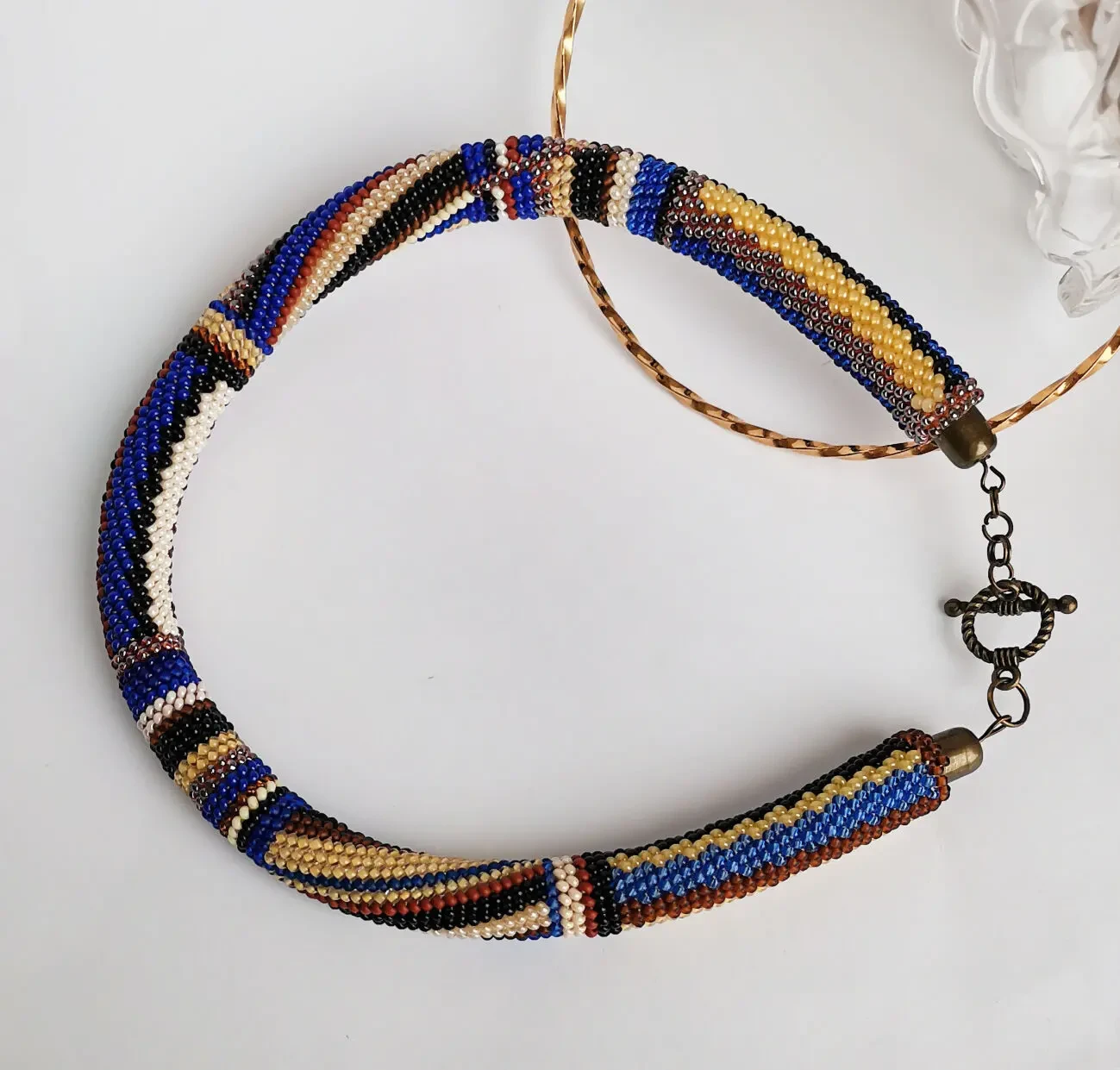 Прикраса із бісеру кольє-джгут Інтерес 5