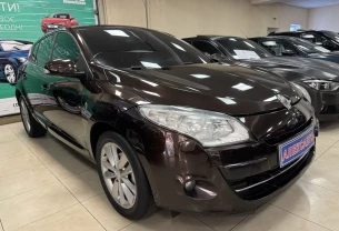Renault Megane III 1.9dCi 16V 6МКПП 2011 р.в. (131 к.с.)