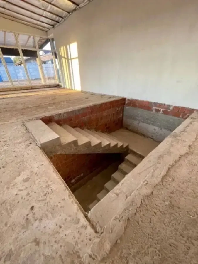 продаж 2-поверхового будинку на вул. 12 квартал 7