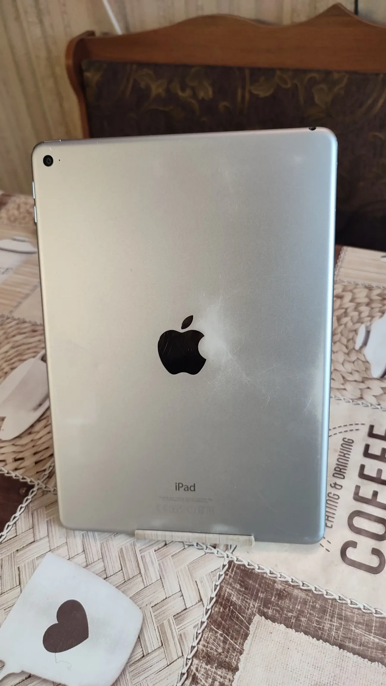 Продам планшет Apple iPad Air 2 Wi-Fi 2/16GB,гарний стан. 3