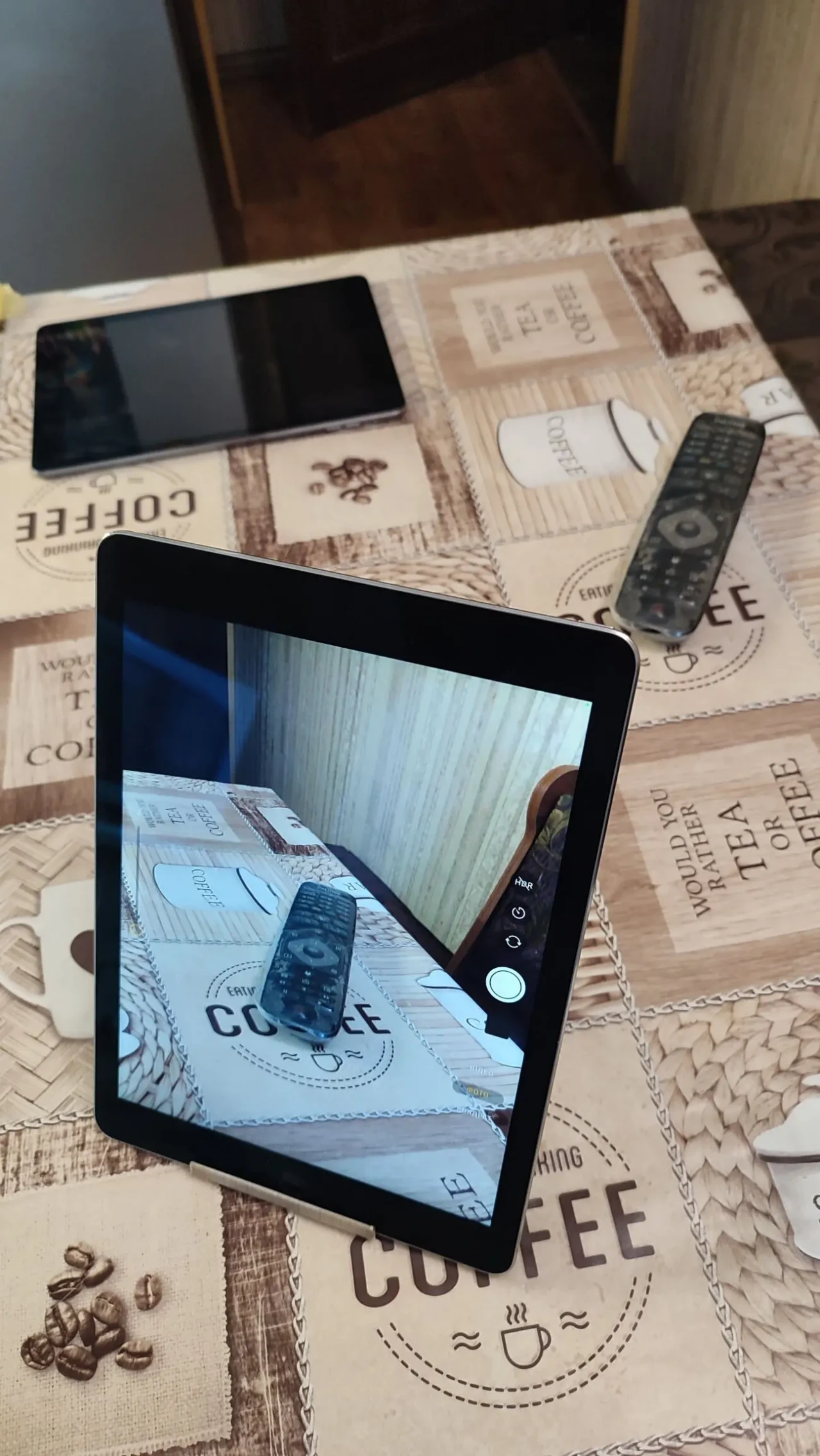 Продам планшет Apple iPad Air 2 Wi-Fi 2/16GB,гарний стан. 4