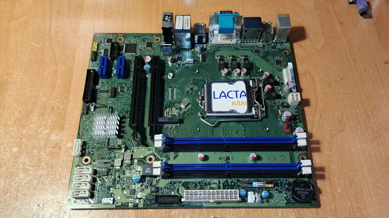 Комплект FUJITSU D3402-B11 GS3 (Q170) (S-1151) +i3 6300t+8Gb DDR4-2133