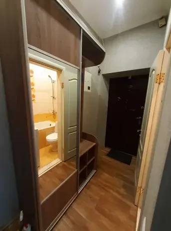 Площа, 2х кім квартира 5